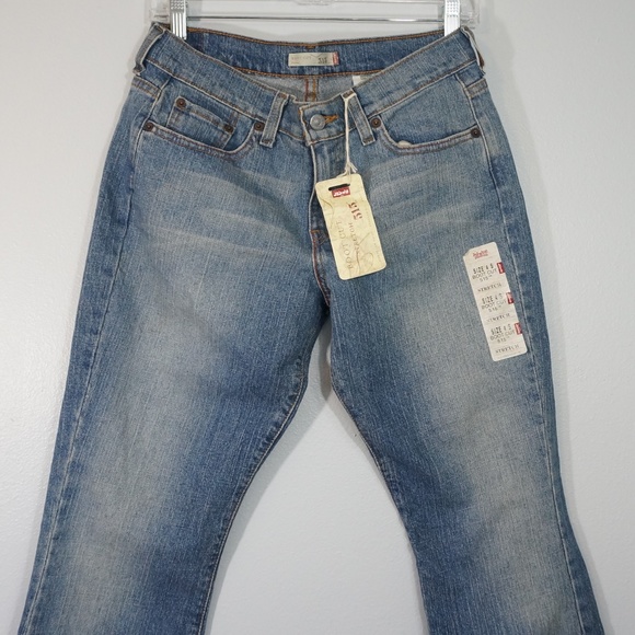 Levi's Denim - NWT Levi's 515 Jeans Size 4 Short Bootcut